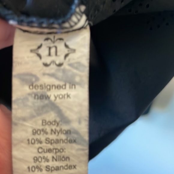 Nanette Lepore nylon perforation jacket with adjustable sleeve size Xl. - Picture 6 of 11